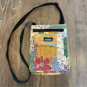 Kavu Keepalong Adjustable Crossbody Bag Limited Edition
